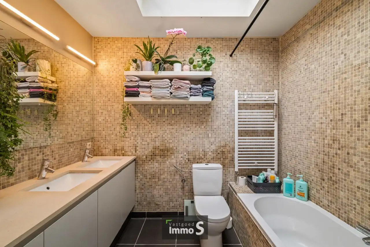 Instapklare & energiezuinige woning te Roeselare (Rumbeke) foto 9