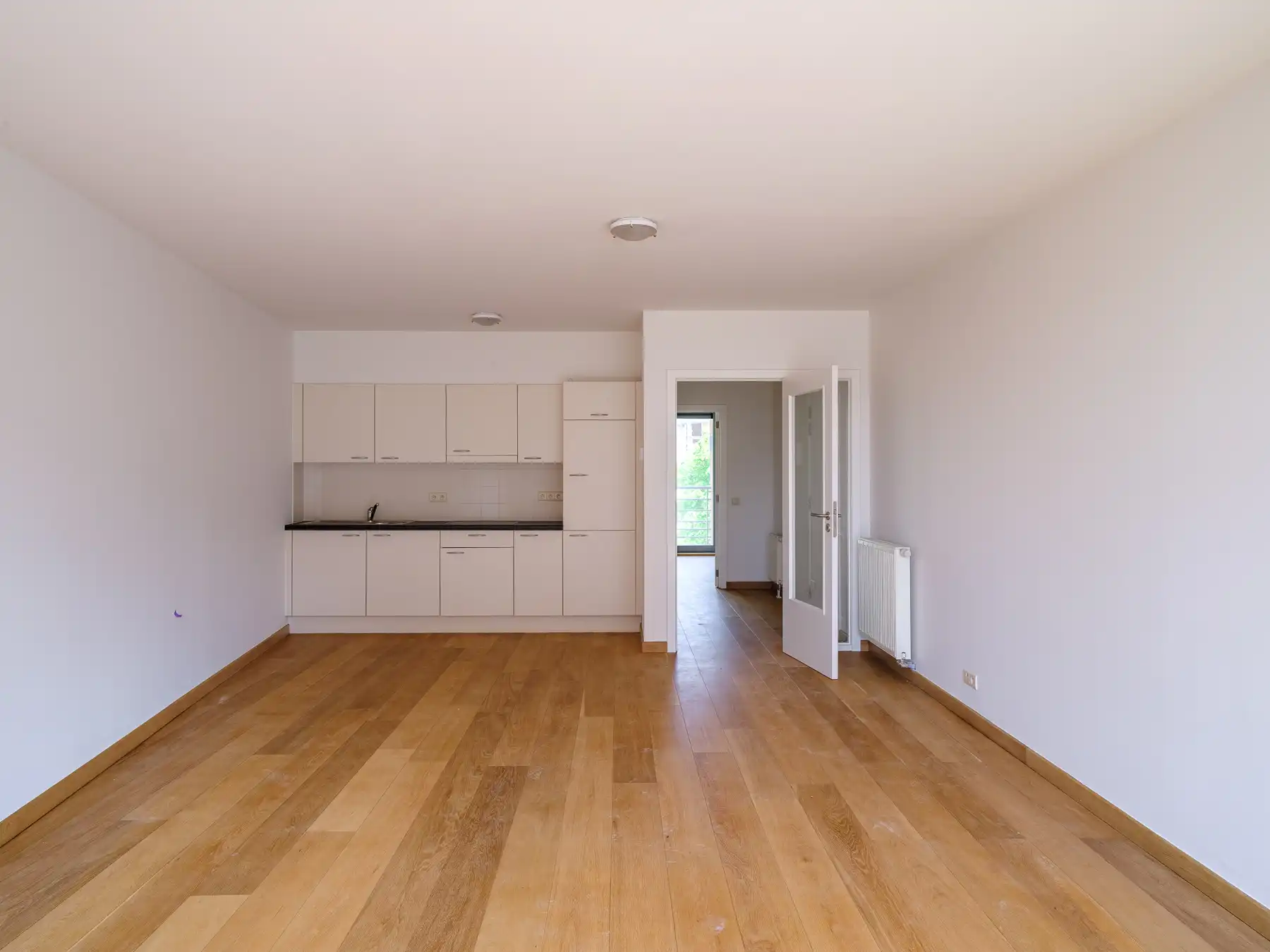 Lichtrijk appartement nabij de Coupure met ruime garageb foto 2