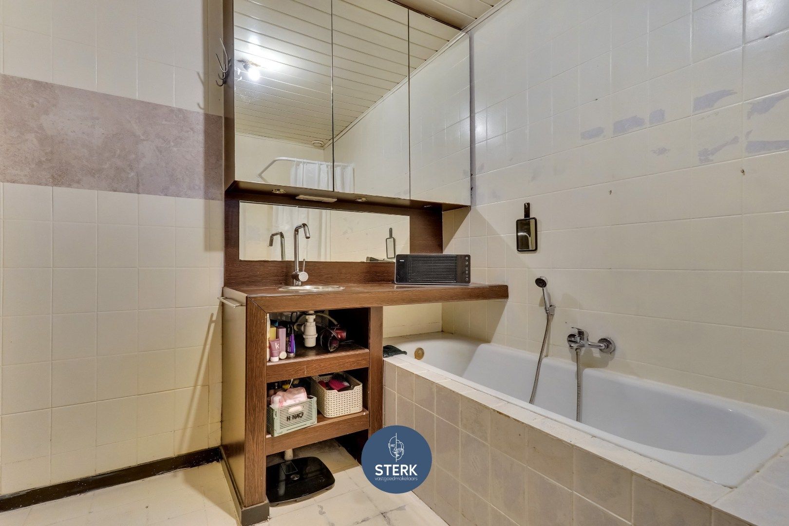 CHARMANTE GEZINSWONING MET 3 SLPKS IN HARTJE OUD-REKEM !  foto 12