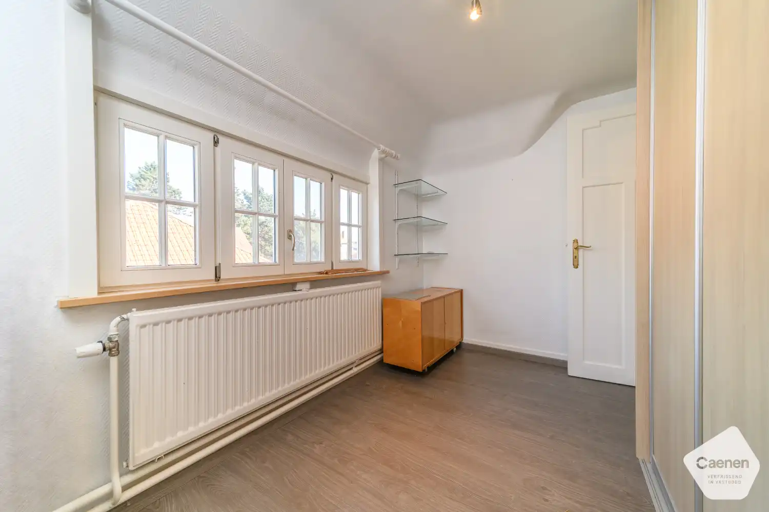 Alleenstaande hoekvilla met zongerichte tuin nabij zee – Koksijde foto 18