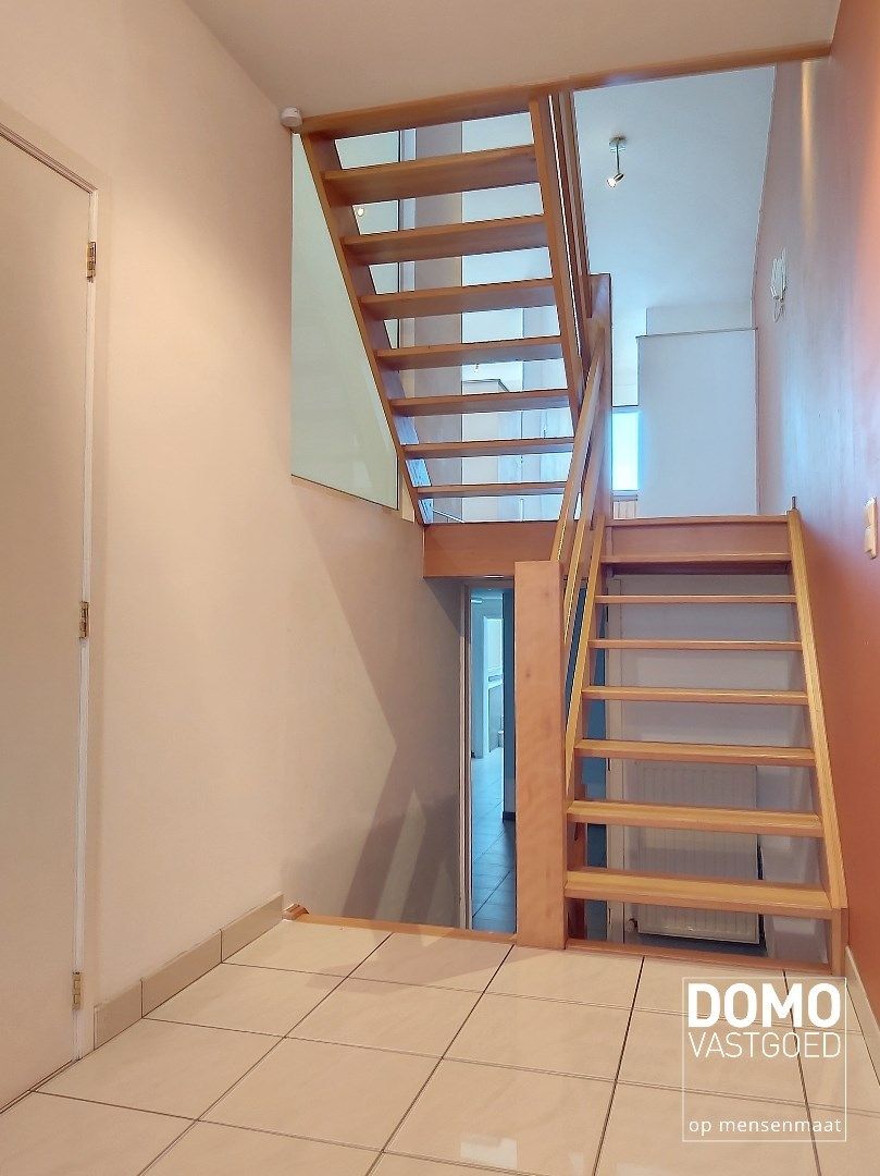 Woning met tuin, garage en 2 slaapkamers op wandelafstand van het centrum van Hasselt foto 2