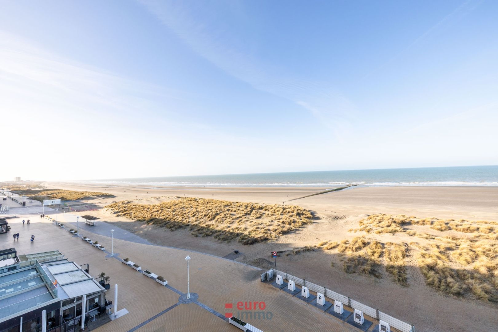 VASTGOEDTOPPER! Appartement met 2 slaapkamers op de Zeedijk te Nieuwpoort-bad! foto 8