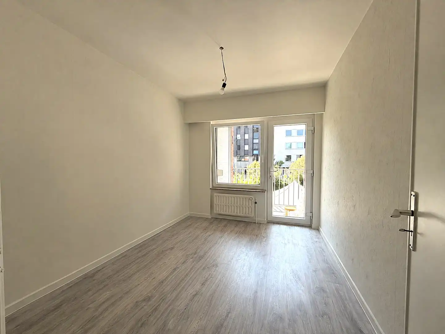 Mooi appartement met 2 slaapkamers en terras op een gegeerde ligging! foto 9