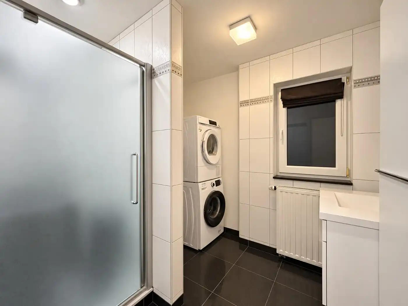 Beselare – Instapklaar appartement met 2 slaapkamers en zonnig terras foto 9