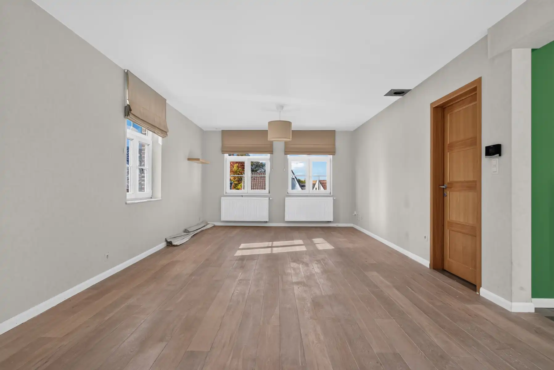INSTAPKLARE WONING + 3 SLK + TERRAS + TUIN + KELDER + GARAGE foto 3