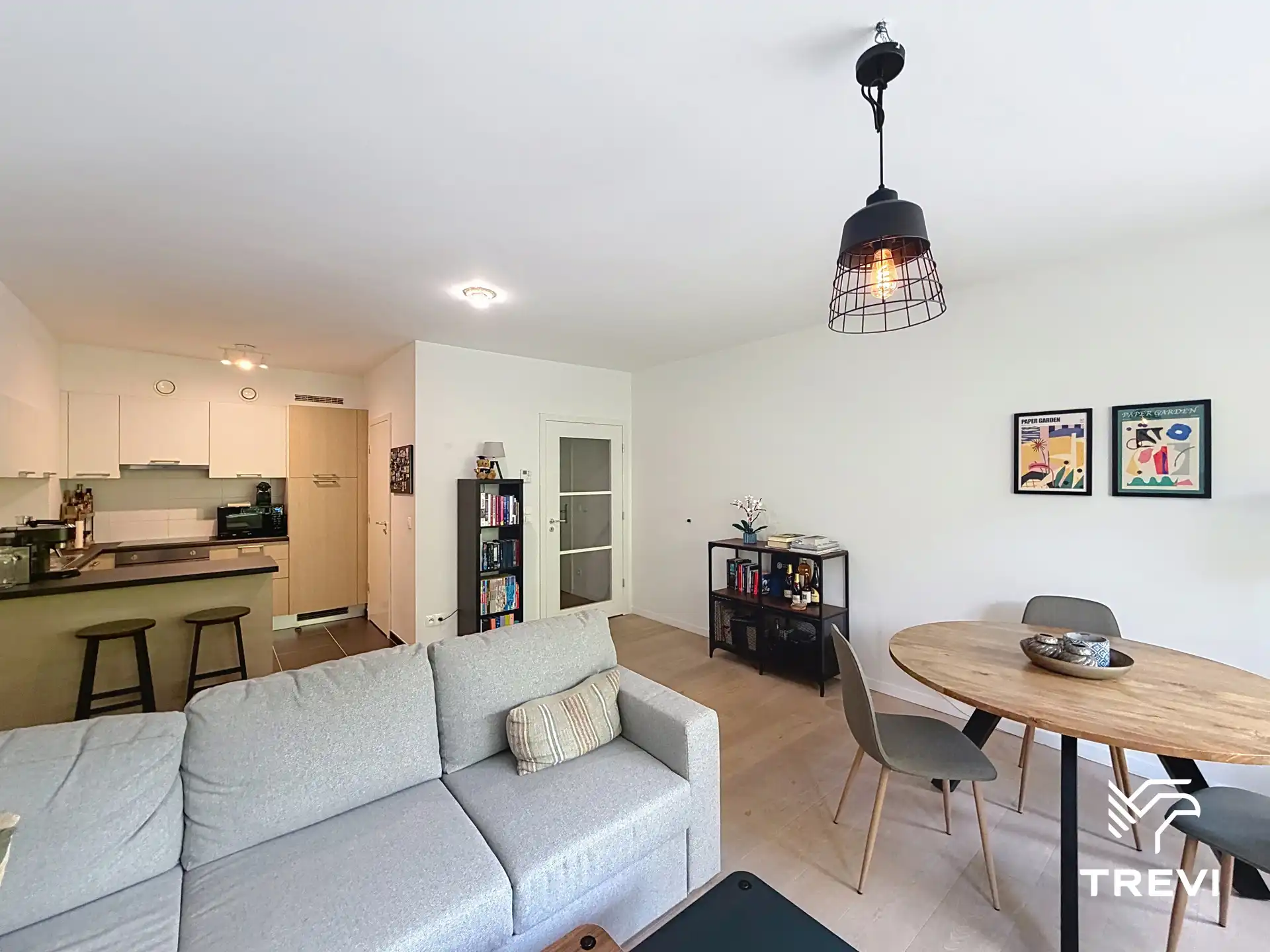 ETTERBEEK – 1 slpk. flat in het hart van de Europese wijk! foto 2