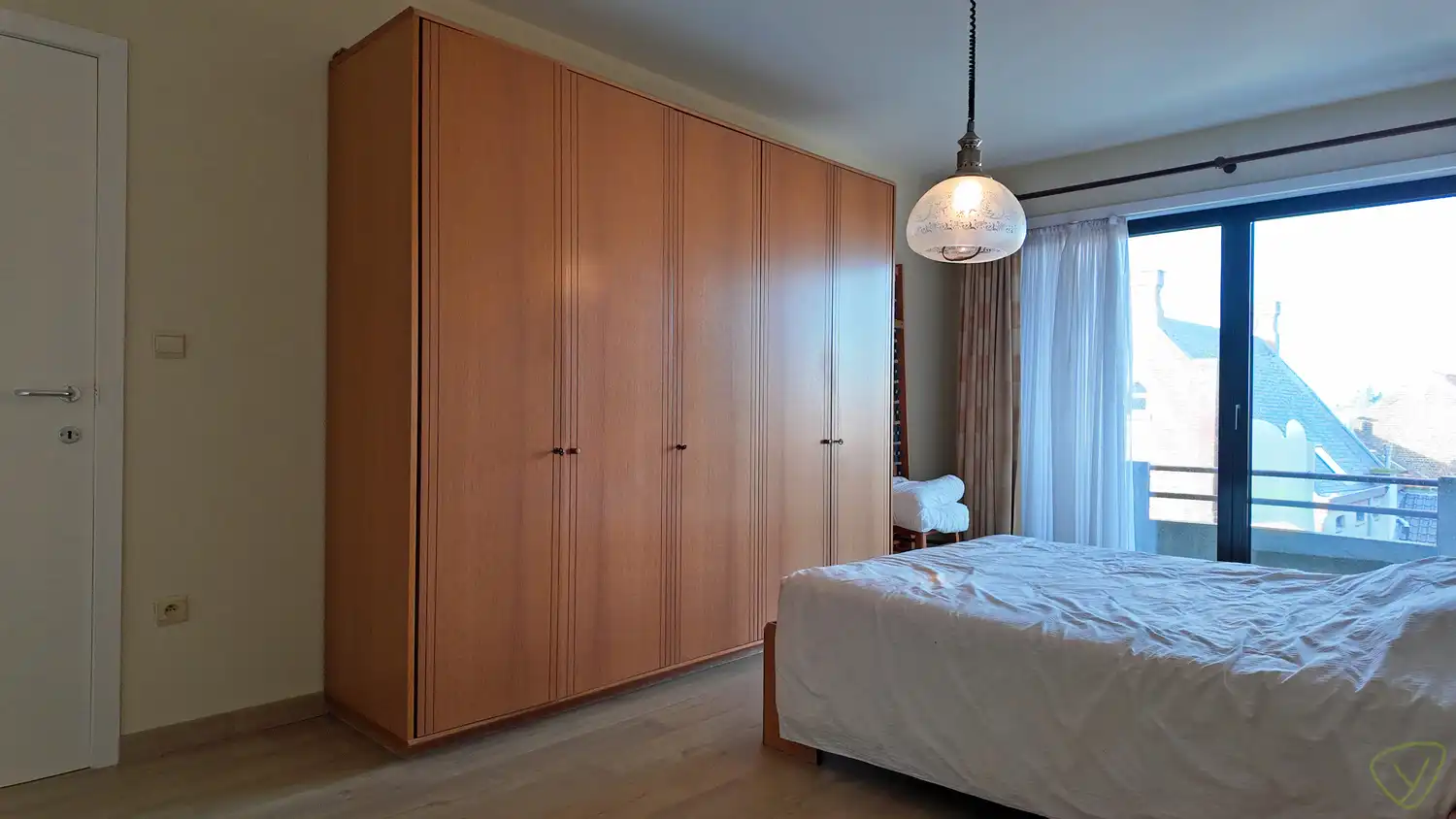 Ruim en lichtrijk appartement met lift en terras in residentie “Mozart” te Eeklo! foto 17