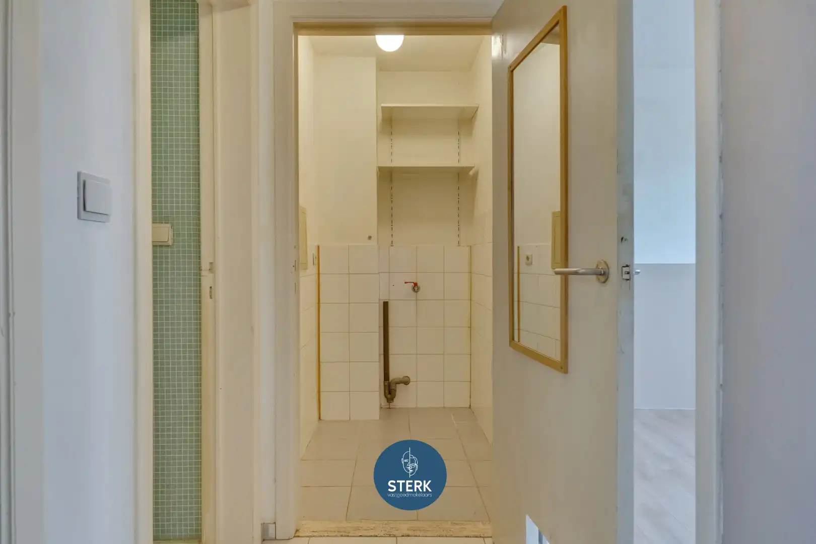 APPARTEMENT MET 2 SLPKS OP EEN GUNSTIGE LOCATIE TE GELLIK-LANAKEN !  foto 11