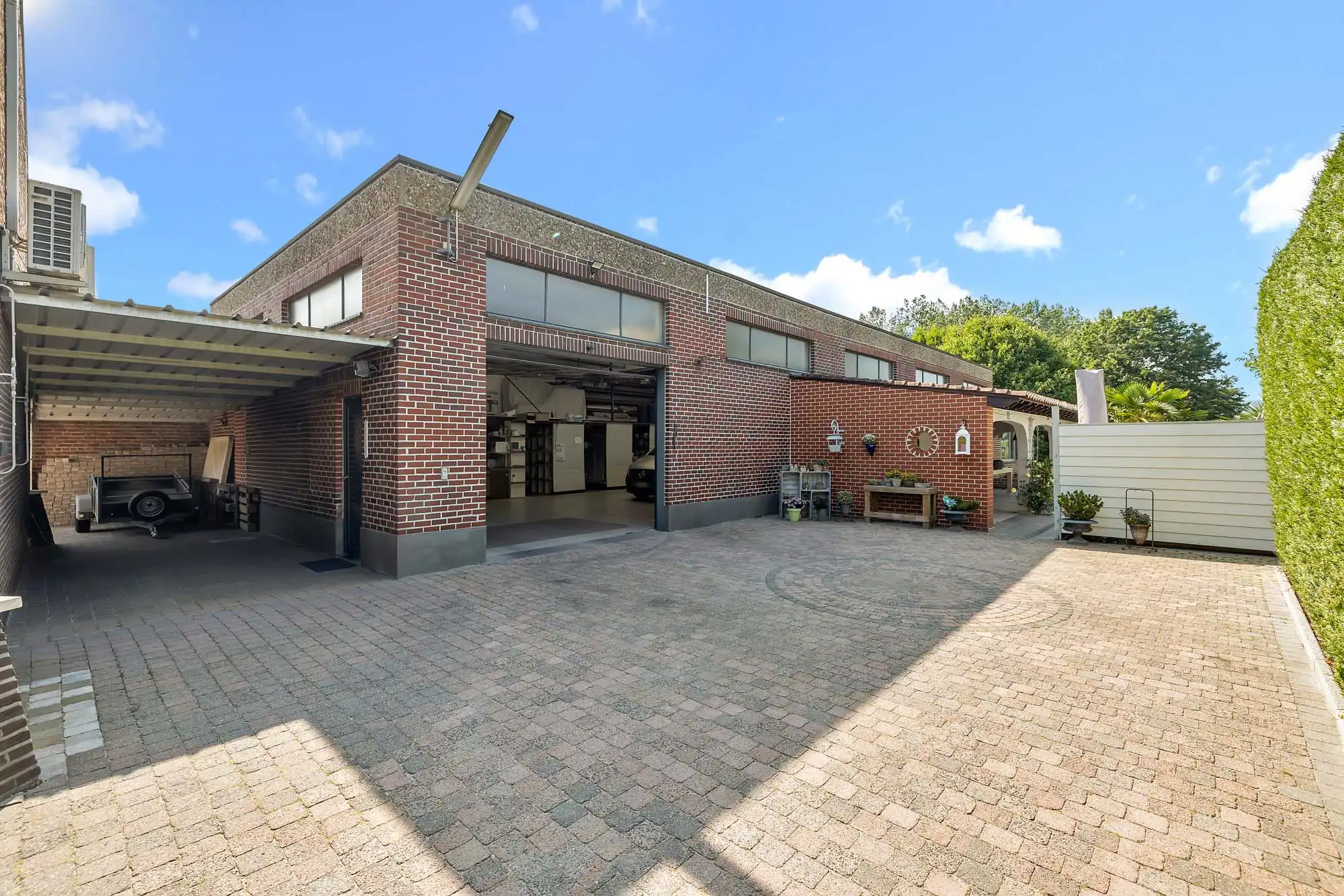 Instapklare woning met loods (verkoop onder registratie) foto 30