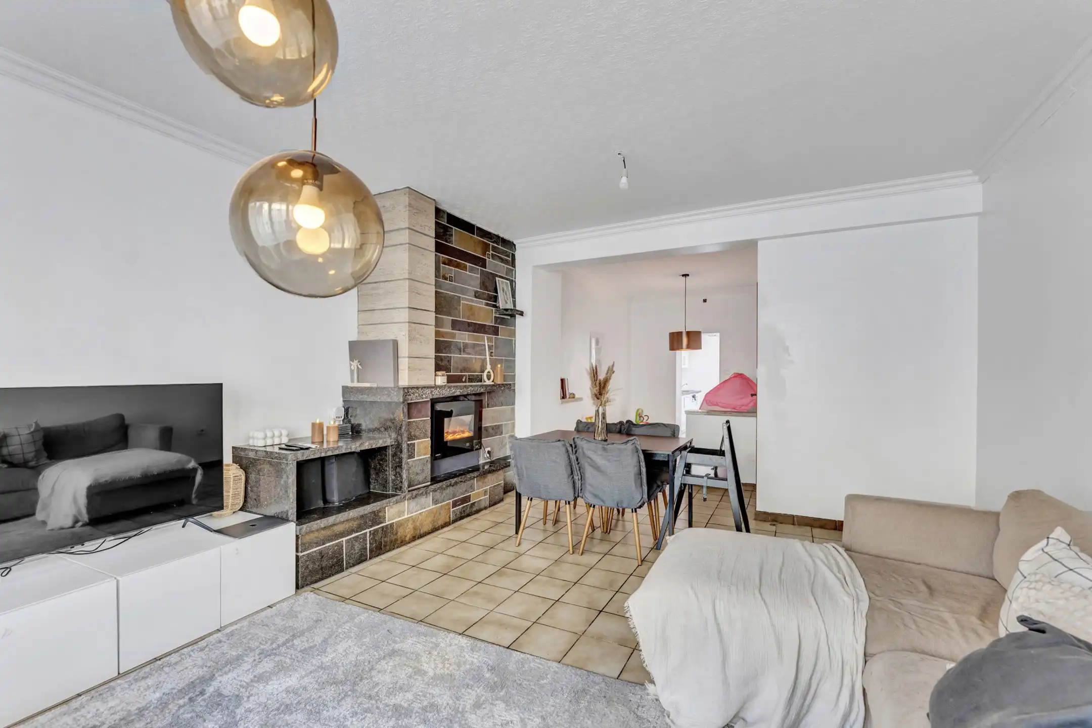 Instapklare woning met 2 slpks en garage te centrum Aalst foto 6