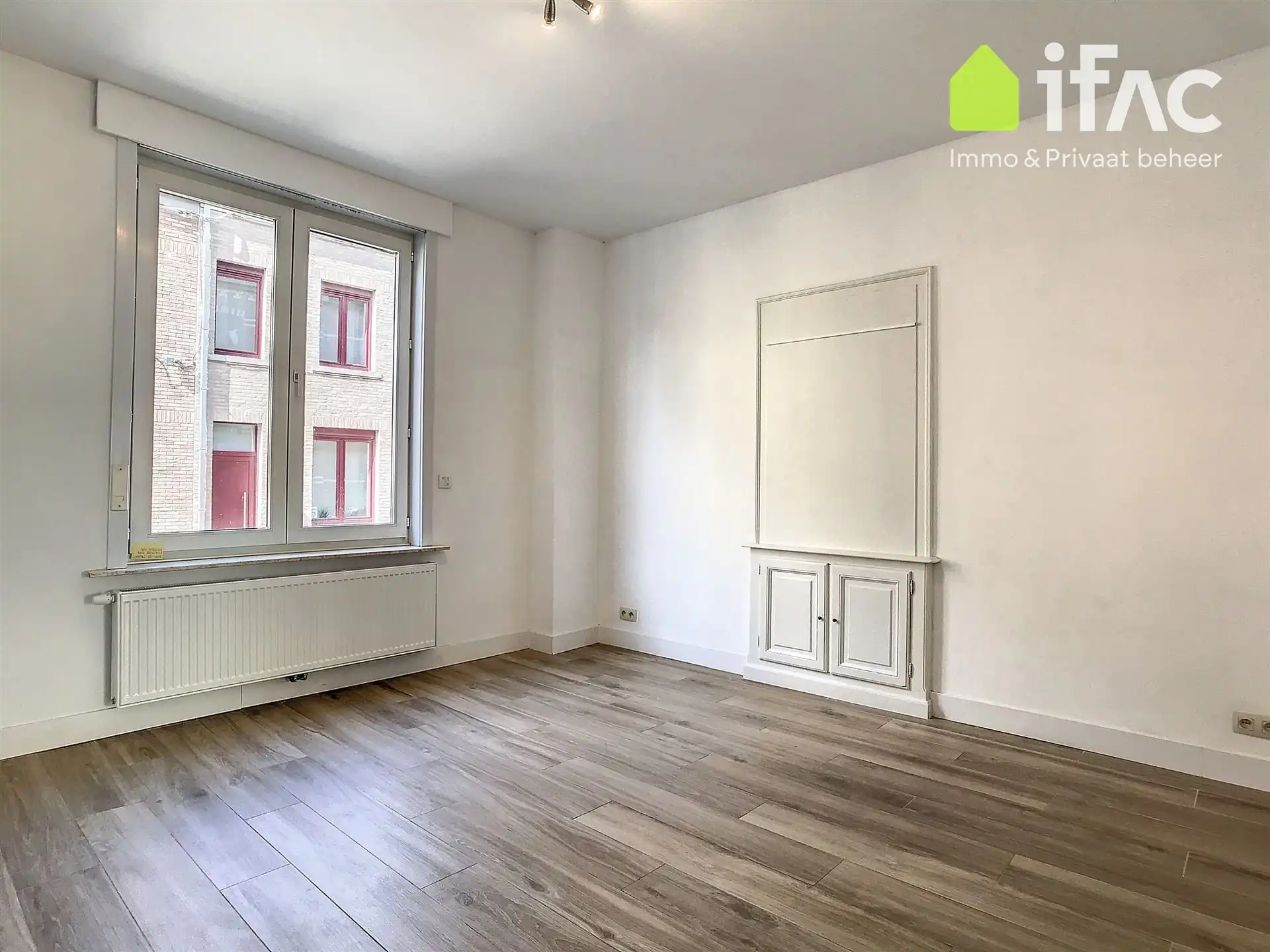 Gerenoveerde 4 slaapkamer woning in centrum Tervuren foto 4