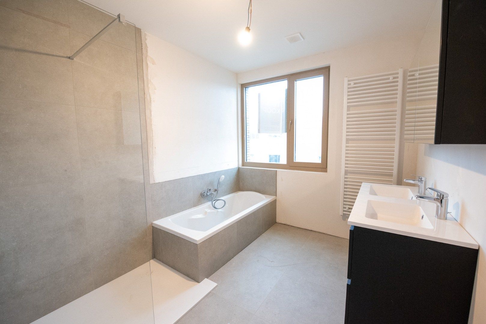 Ruime, moderne nieuwbouw TE KOOP te Waregem (mogelijk aan 6%) foto 8