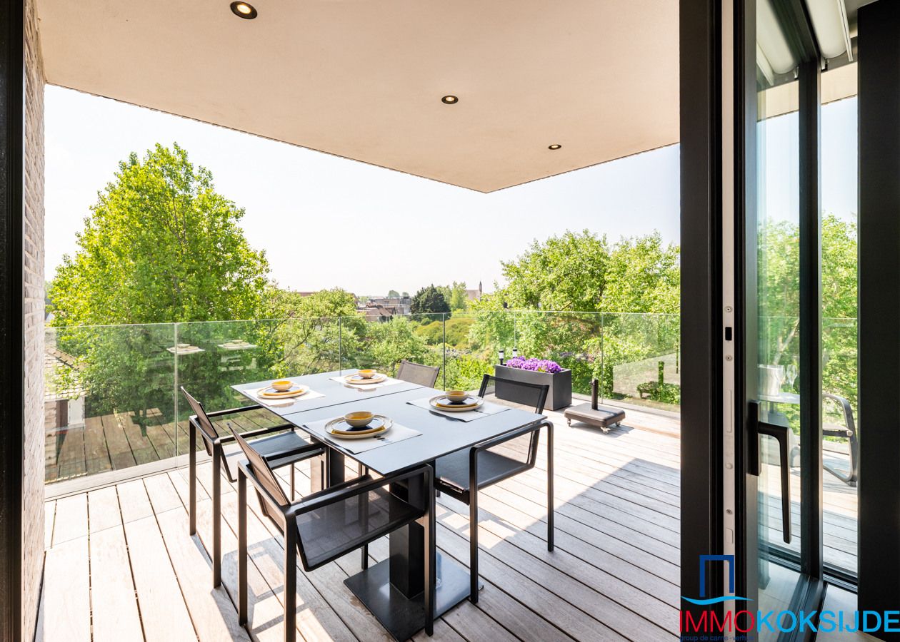 Exclusief penthouse met 2 slaapkamers en ruim terras in moderne residentie foto 14