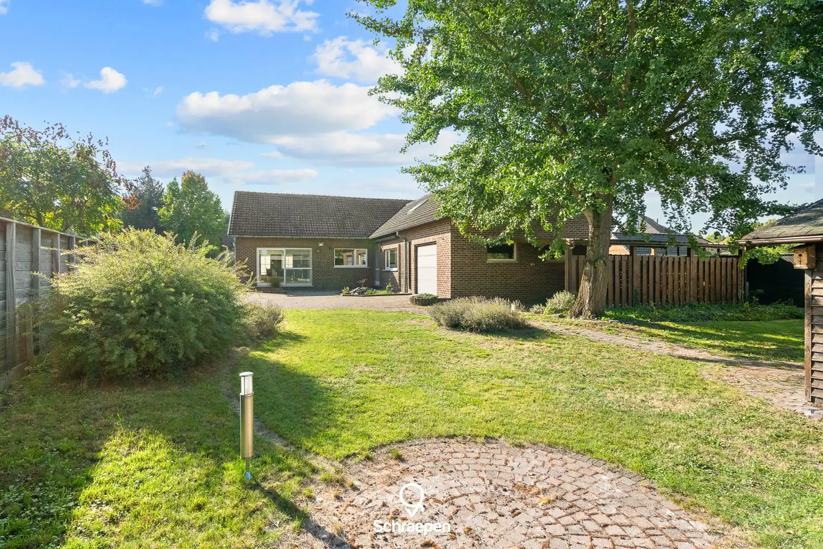 Ruime gelijkvloerse woning (232 m²) op breed perceel van 9 are op Ten Eikenen! foto 23