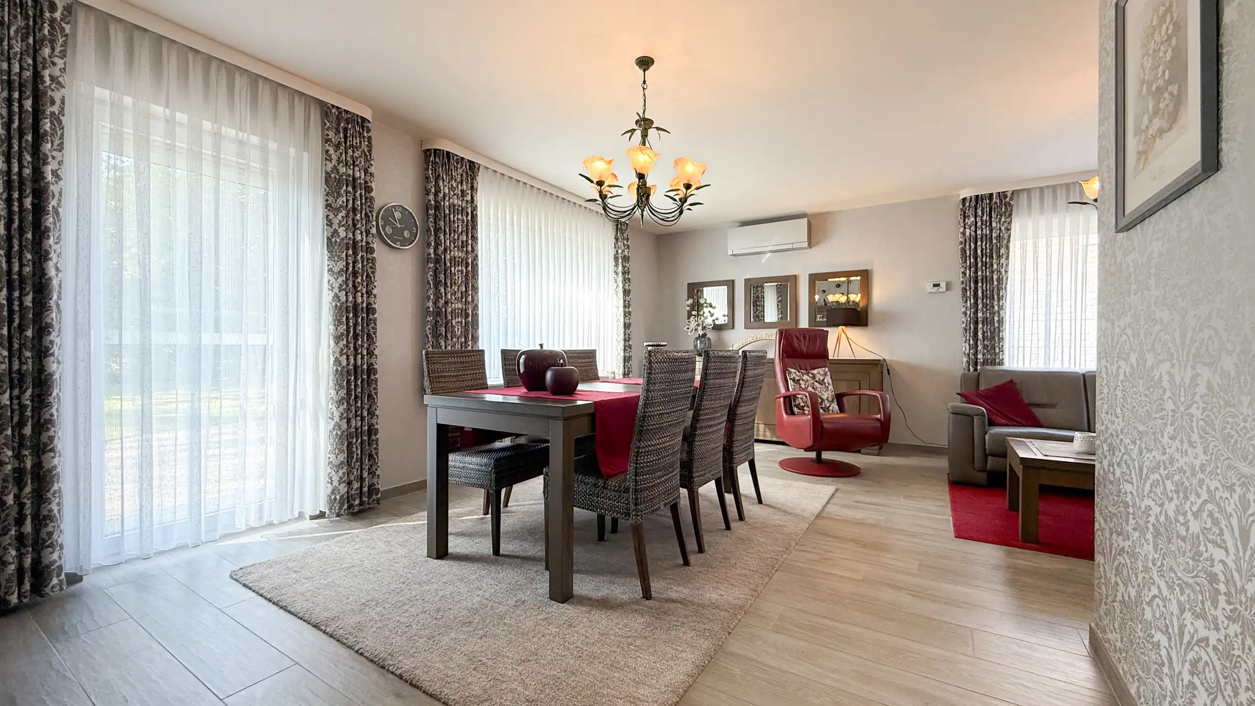 Instapklare woning met 3slpks, tuin, airco en zonnepanelen! foto 9