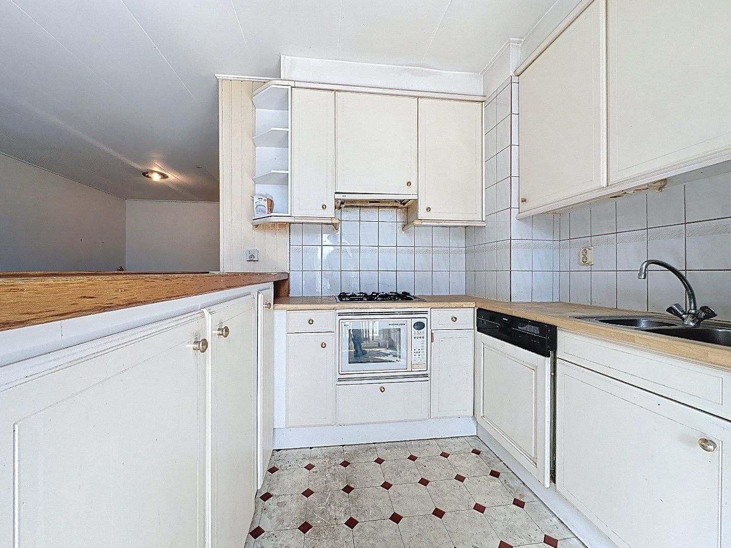 Te huur: Winkelpand met bovenwoning  foto 15