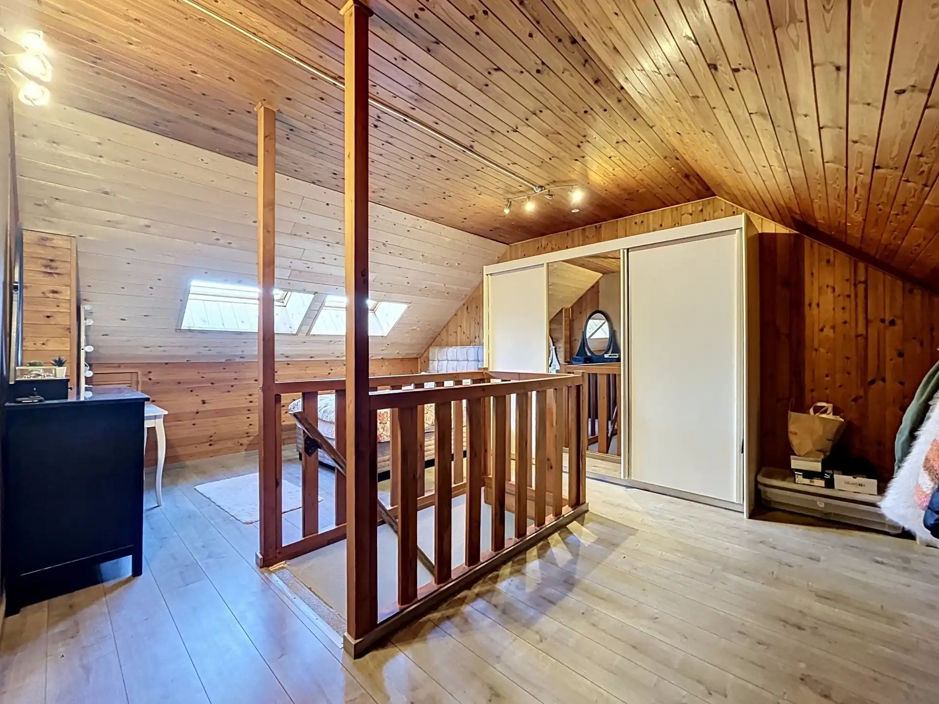 Prachtige gezinswoning met 3 slaapkamers in hartje Sint-Niklaas! foto 16