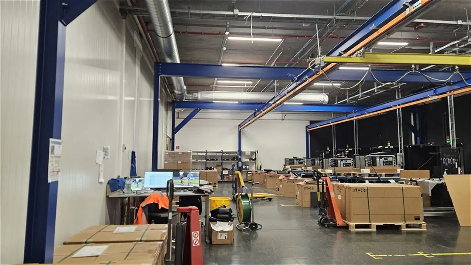 Logistiek met kantoren foto 17