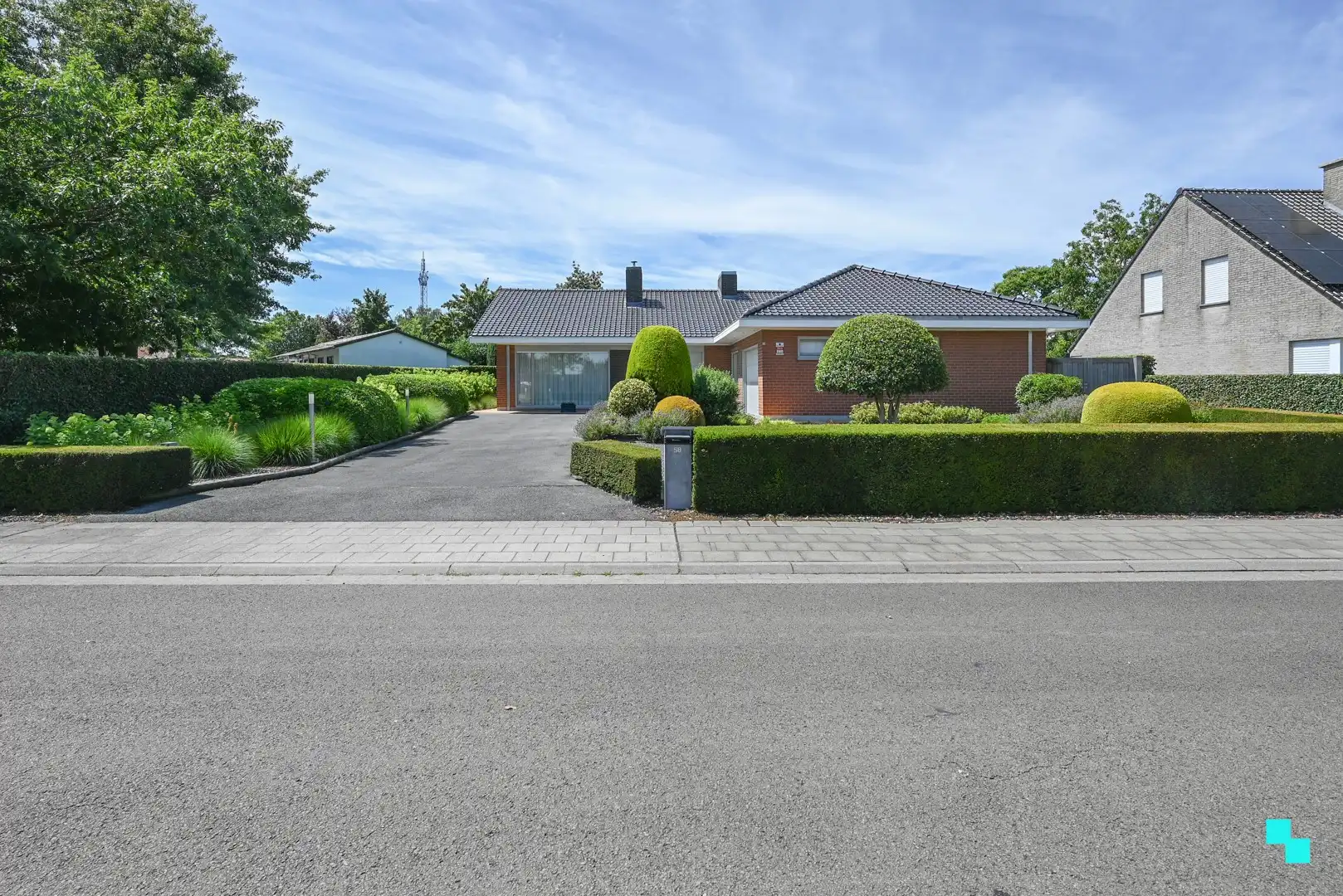 Ruime bungalow nabij centrum van Oostrozebeke foto 28