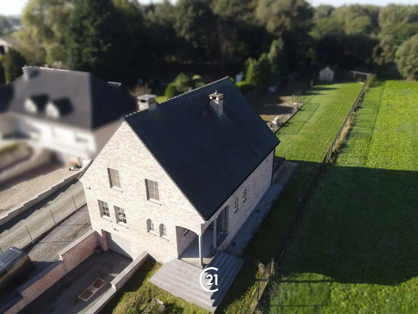 Charmante villa op 15are50 met 3 slpks en ruim bureau, volledig onderkelderd foto 2