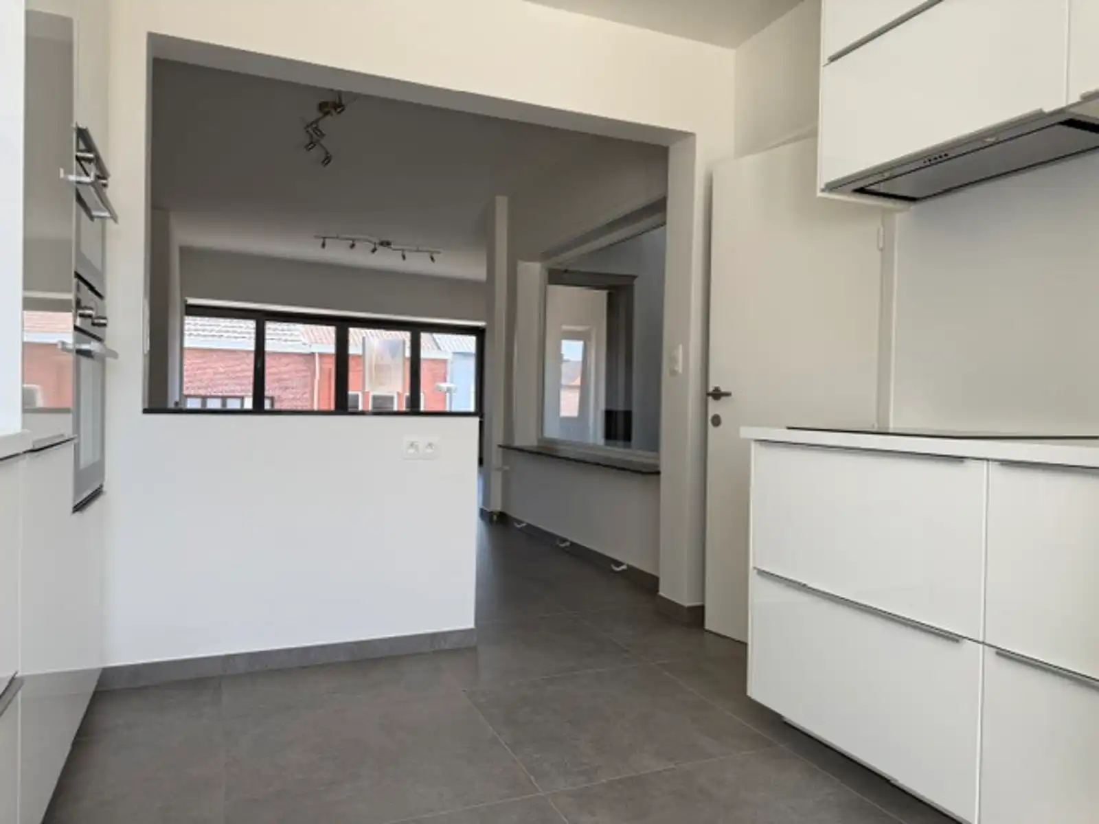 Te huur : Ruime instapklare woning nabij centrum Aalst foto 5