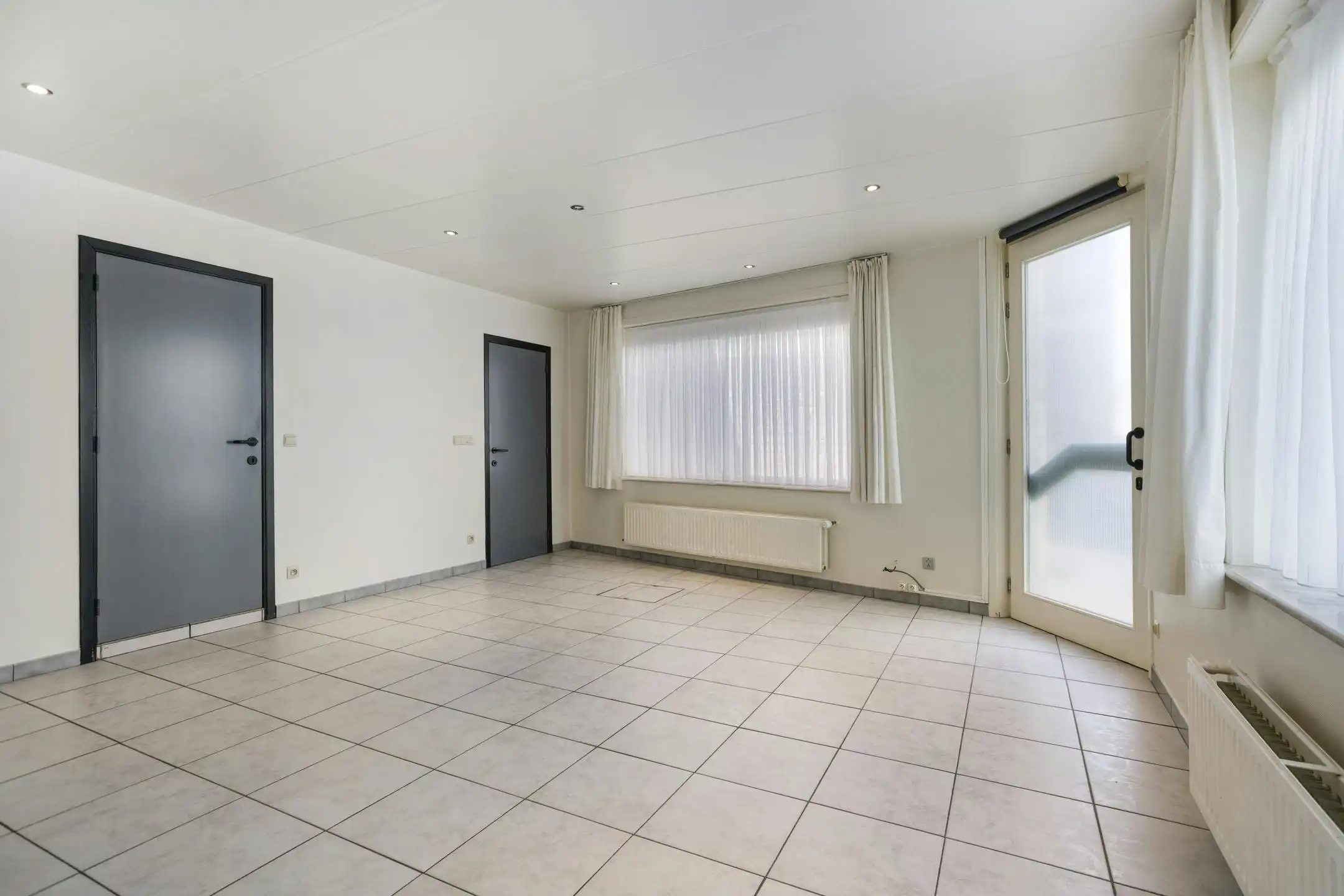 Instapklaar huis te koop in Ieper centrum foto 6