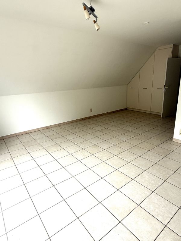 Mevrouw Courtmansstraat 30 bus 3 te 9200 Oudegem foto 8