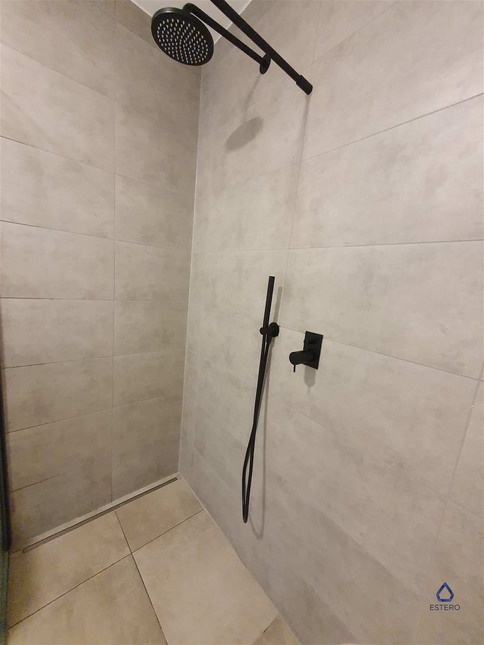 Luxe appartement met autostaanplaats  foto 13