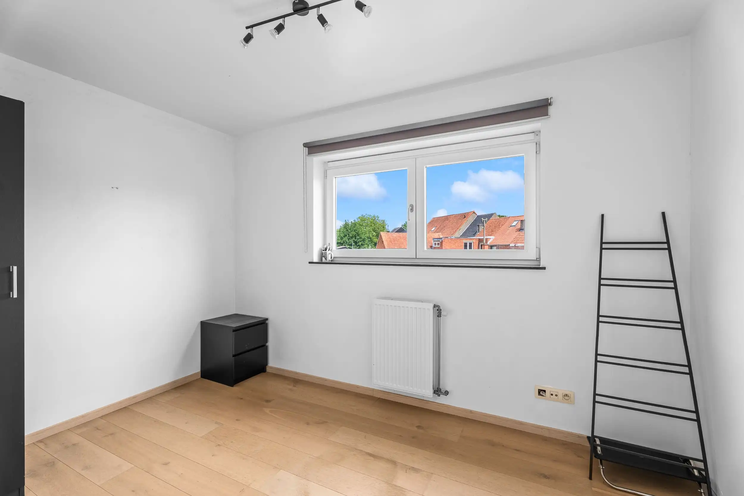 Instapklare halfopen bebouwing met 3 slaapkamers foto 7