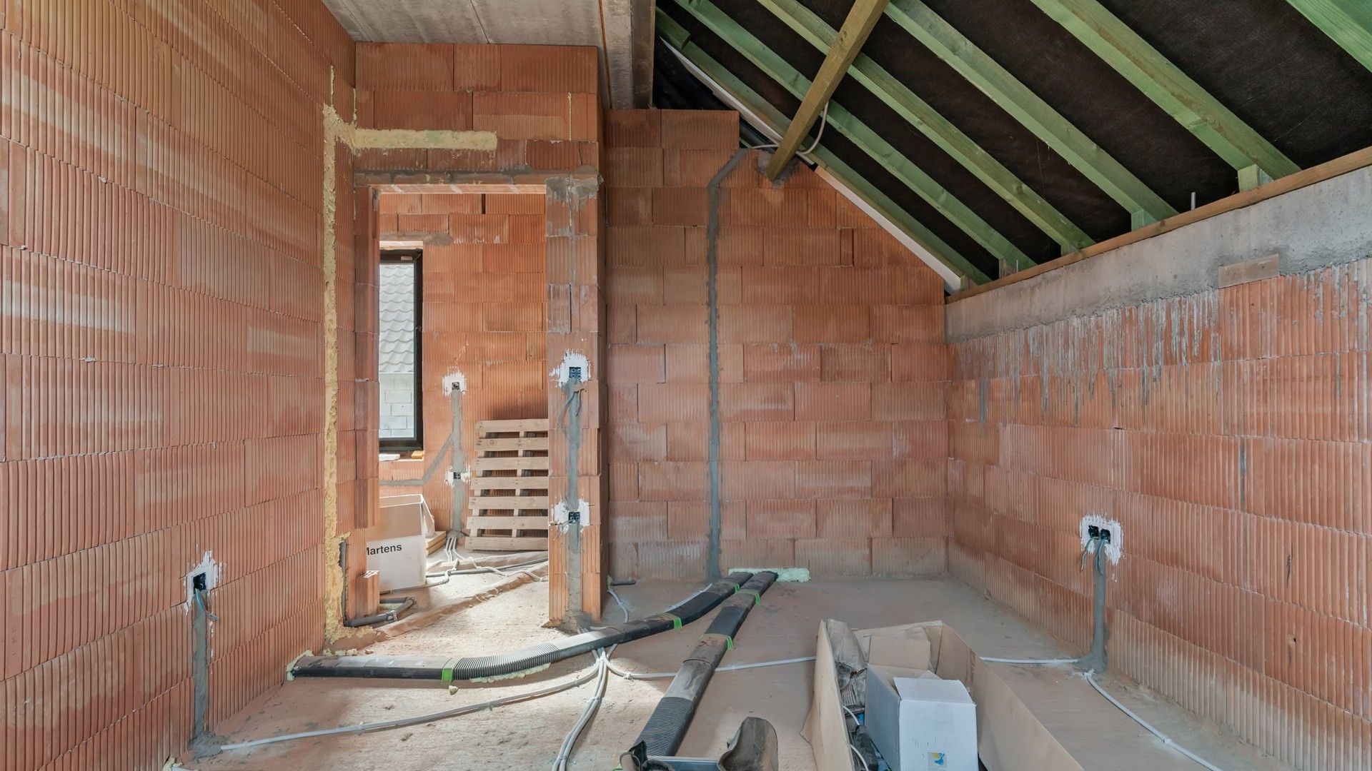 Casco nieuwbouwwoning met kelder op een perceel van 10a 09ca foto 27