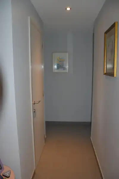 Ruim woonappartement met 2 slaapkamers in kleine residentie, centraal gelegen. foto 15