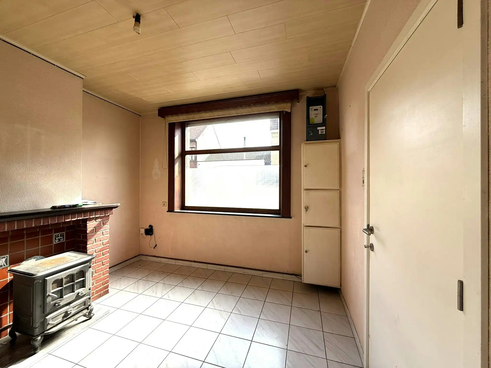 Huis te koop in Ieper met 4 kamers, tuin en garage  foto 3