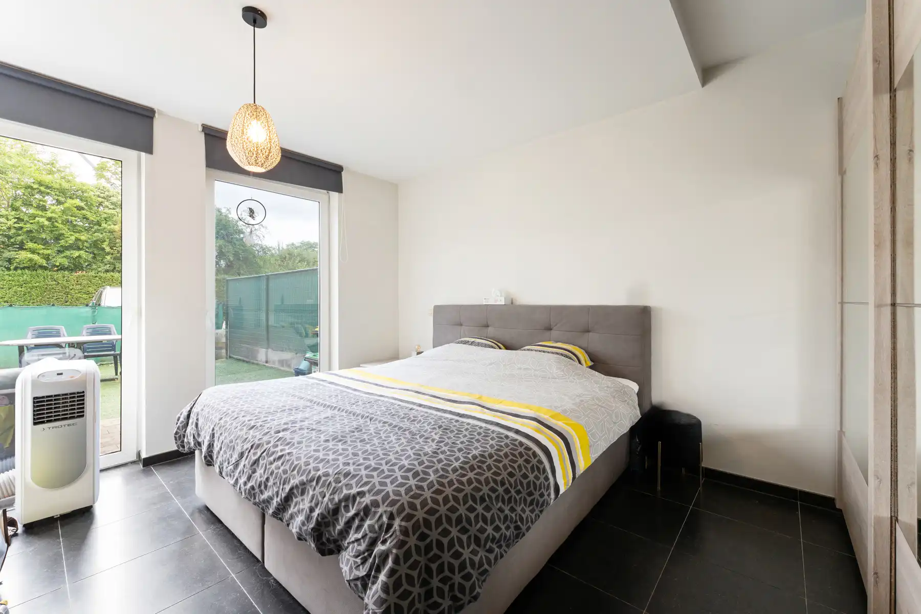 Gelijkvloers appartement met terras en autostaanplaats  foto 14