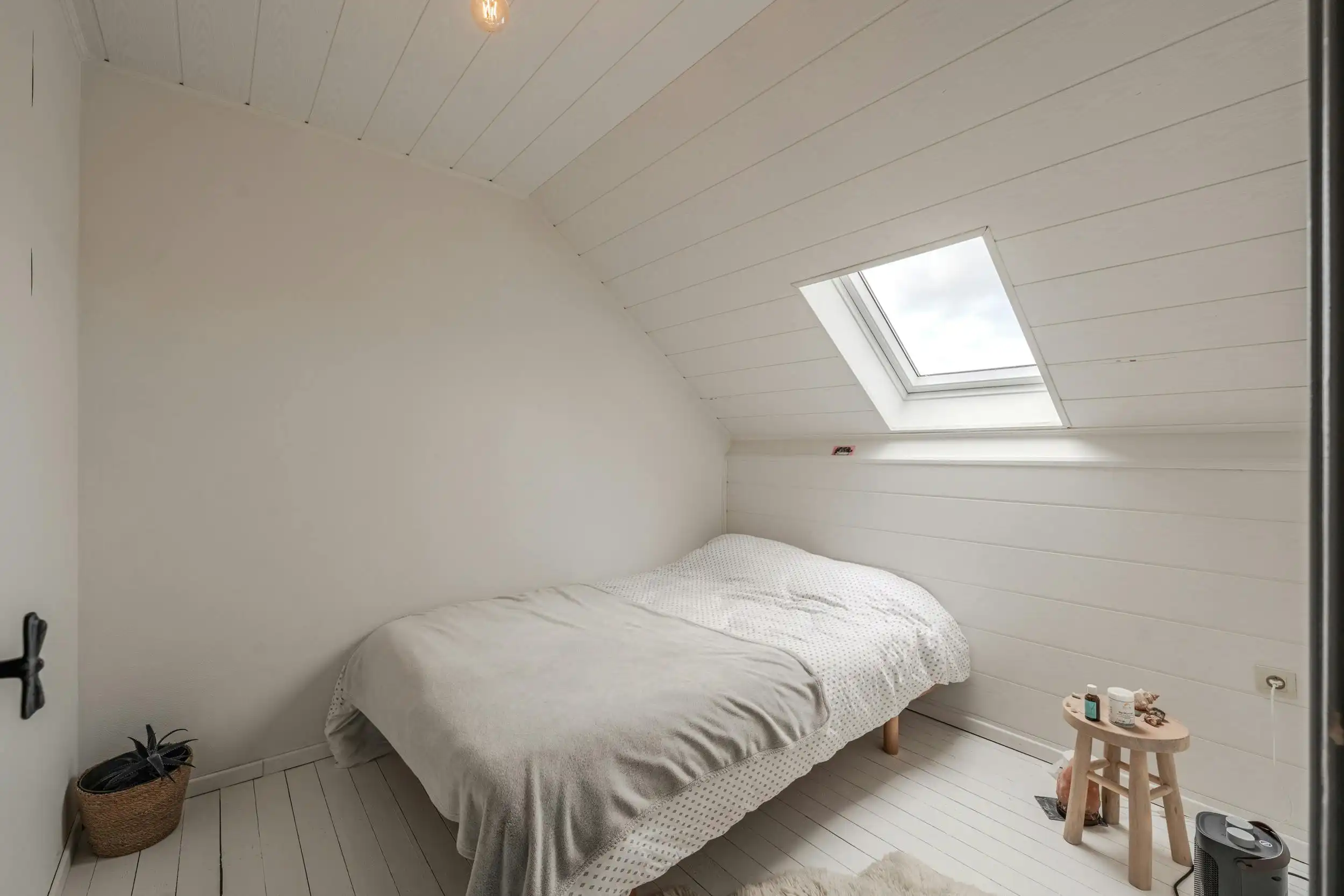 Ruime woning met vijf slaapkamers en gezellige stadskoer foto 8