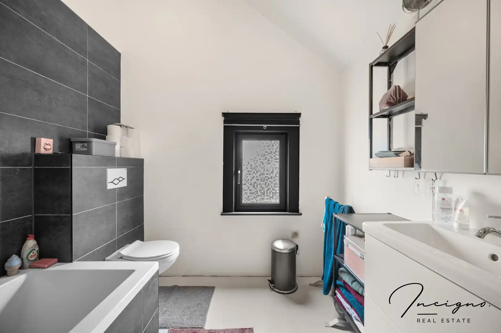 Charmante woning in een groene en rustige woonomgeving foto 11