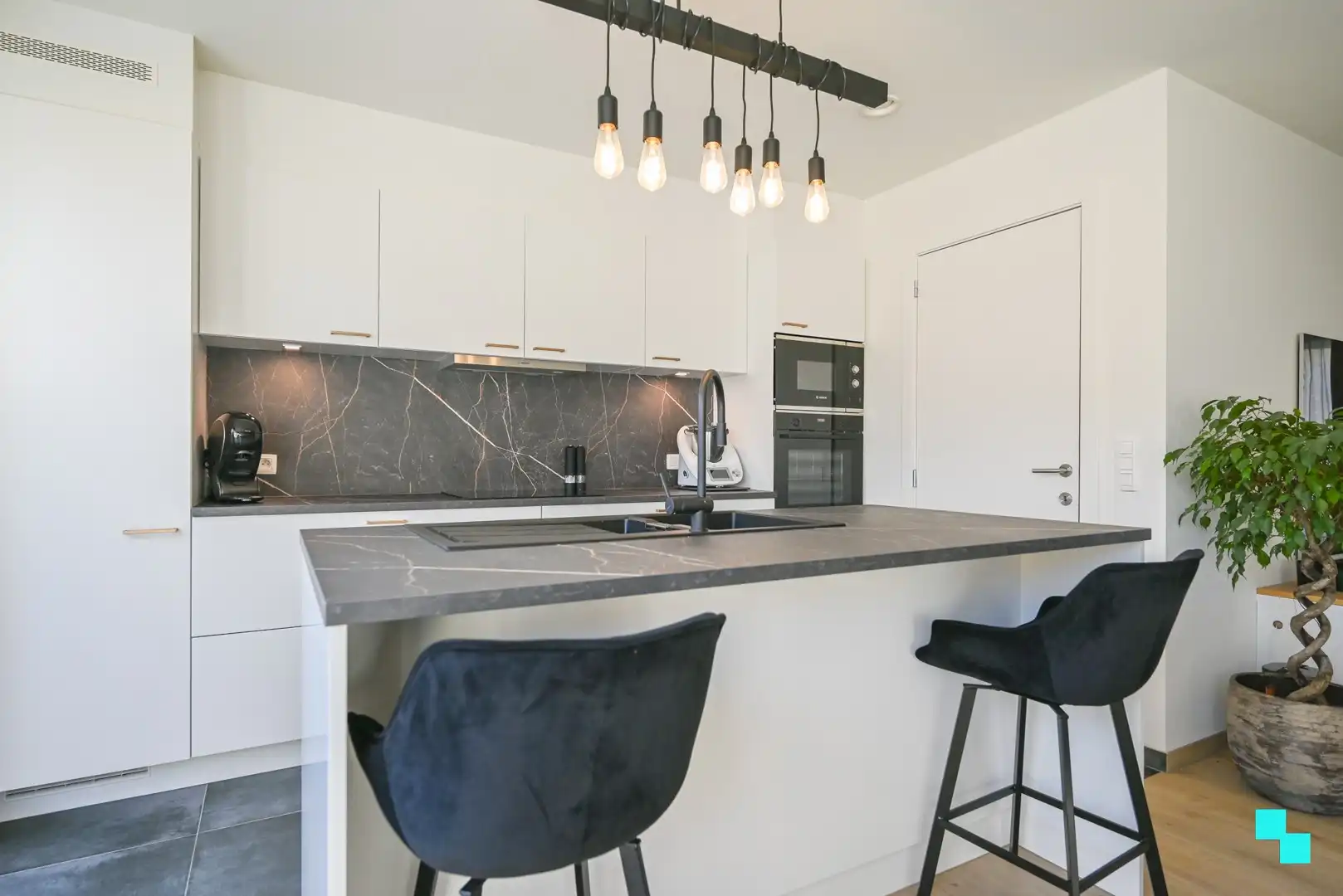 Energieneutrale nieuwbouwwoning op een rustige verkaveling in Beveren-Leie! foto 8