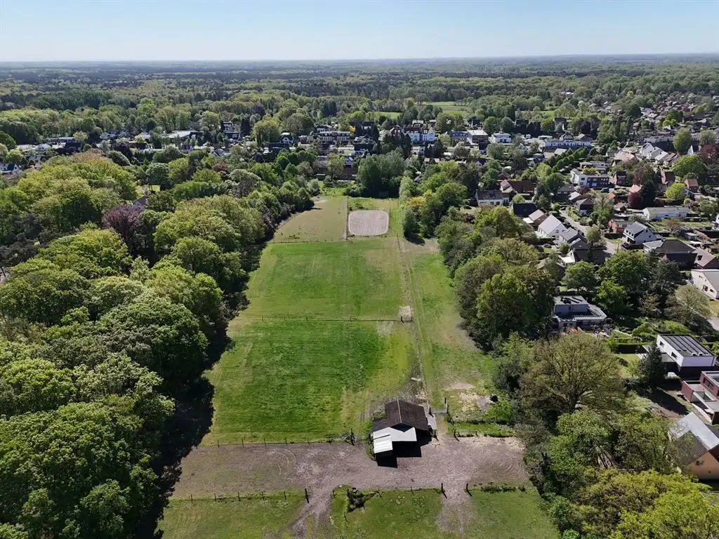 Langgevelhoeve op ca. 5 ha. vlak bij het dorp van Schilde, inclusief enkele bouwgronden. foto 32
