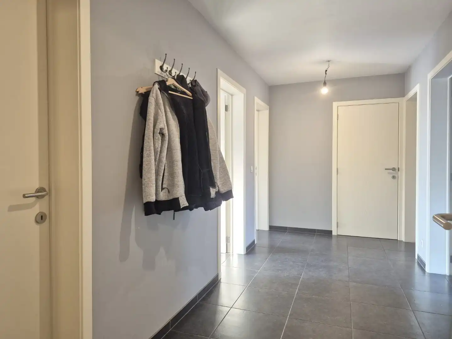 Gunstig modern appartement te Helchteren foto 2