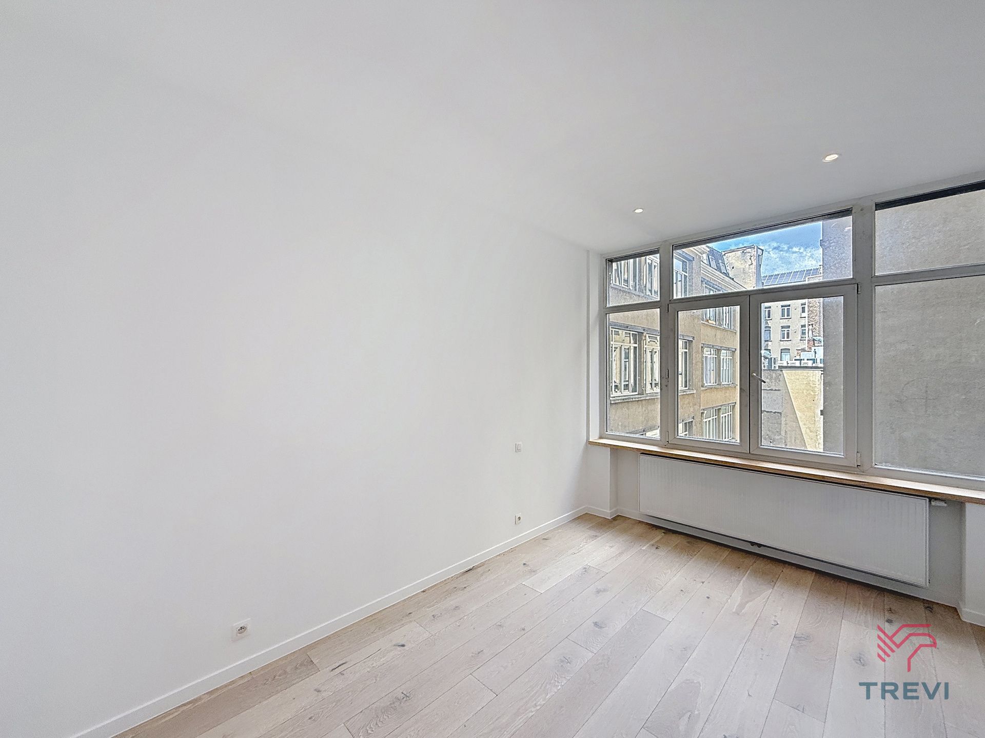 Volledig gerenoveerd 3bed appartement in het centrum  foto 6