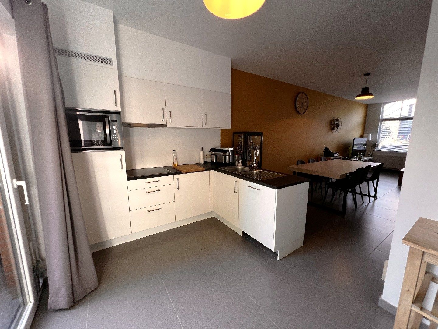 WONING MET 3 SLAAPKAMERS EN TERRAS IN IEPER foto 4