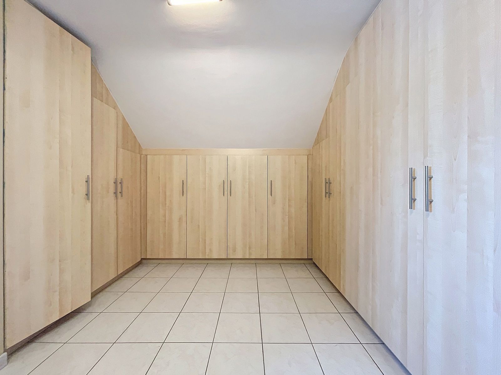 instapklare, rustig gelegen woning met 3slpks en ruime tuin. foto 17