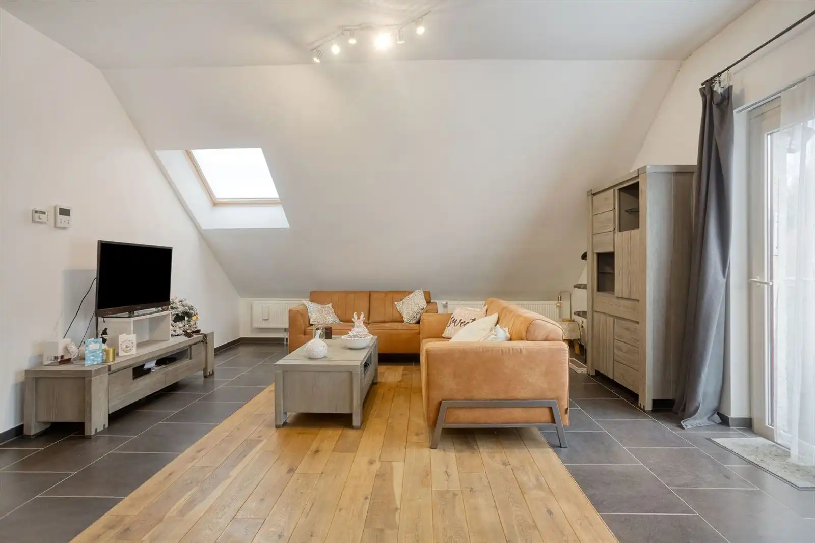 Ruim appartement met 2 slaapkamers te koop foto 7