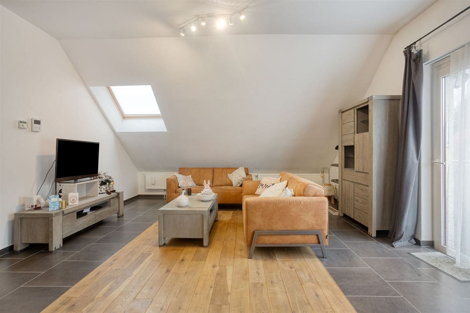 Ruim appartement met 2 slaapkamers te koop foto 7