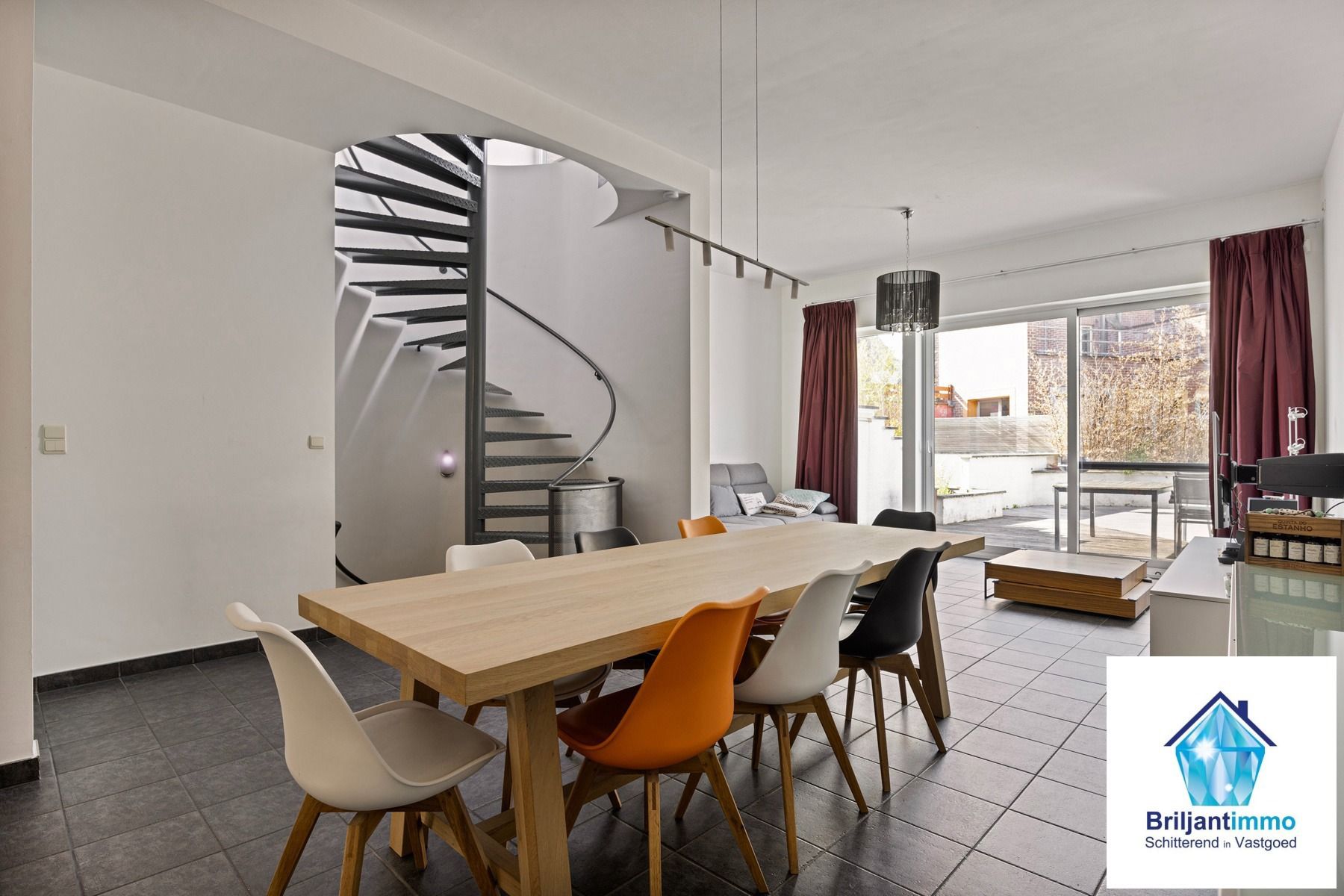 Instapklare triplex met ondergrondse garage, 3 slpkmr+ buro foto 8