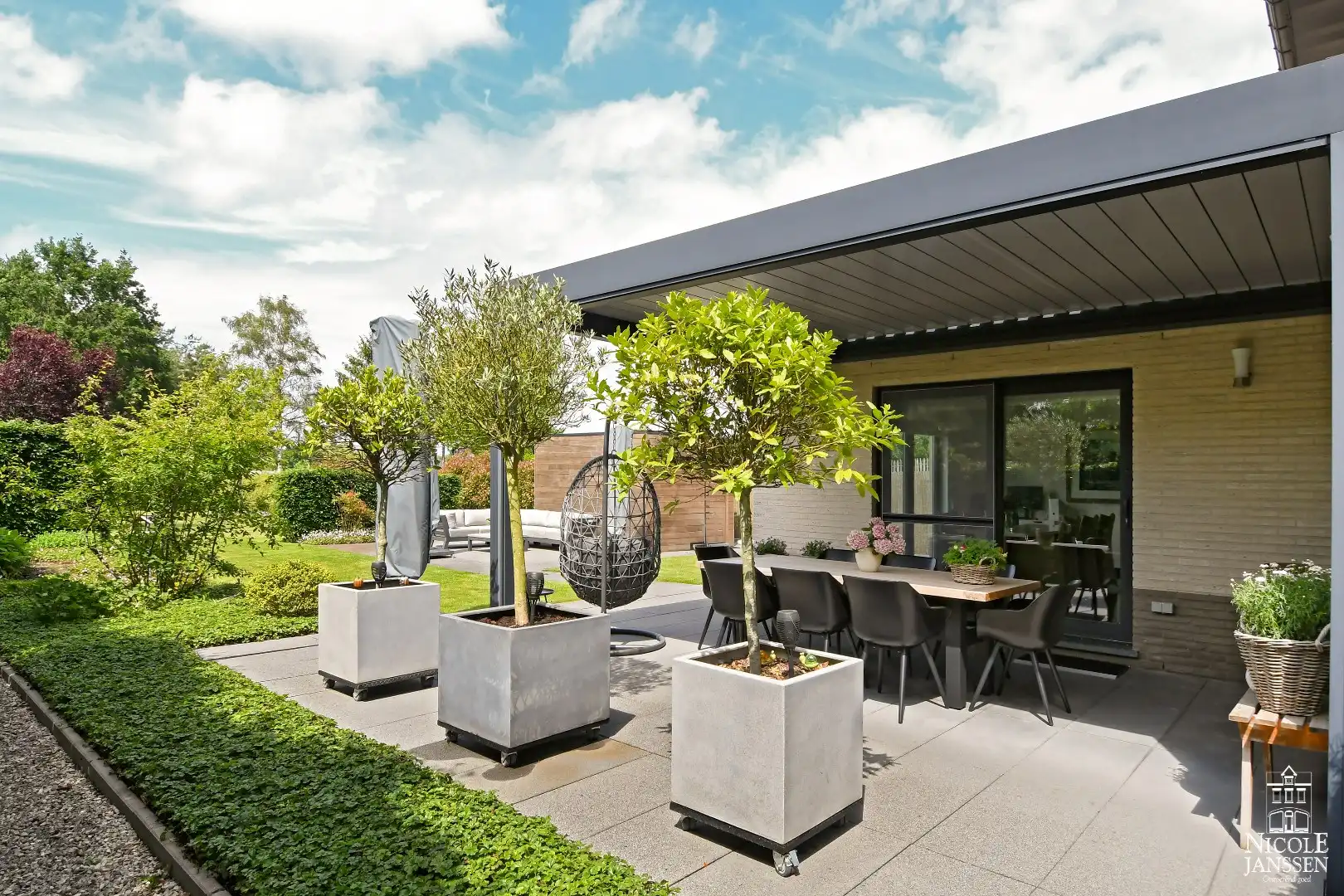 Instapklare goed onderhouden gezinswoning met mooie tuin met gezellig overdekt terras foto 28