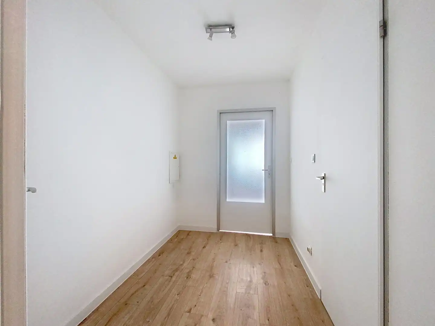 Gerenoveerde studio nabij het strand van Oostduinkerke! foto 8