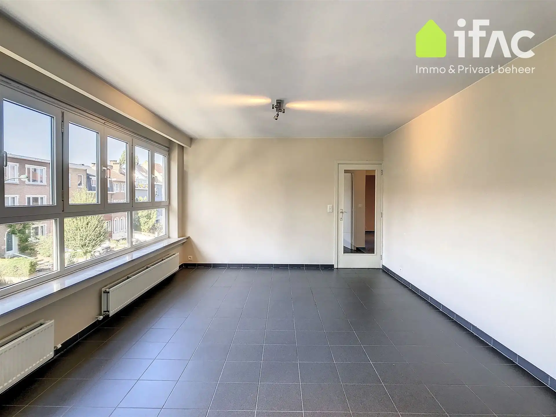 Prachtig appartement met 2 slaapkamers foto 2