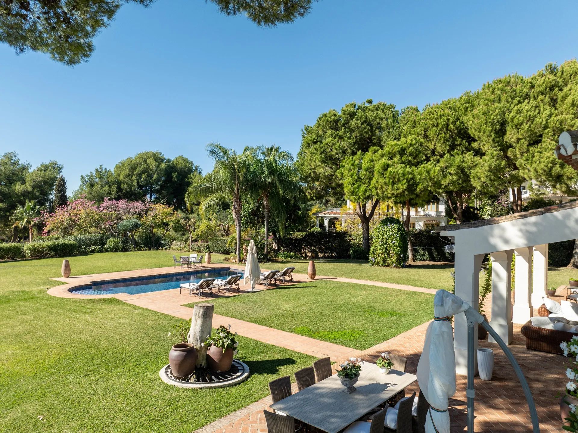 Mediterrane meesterwoning in Marbella’s meest prestigieuze enclave foto 15