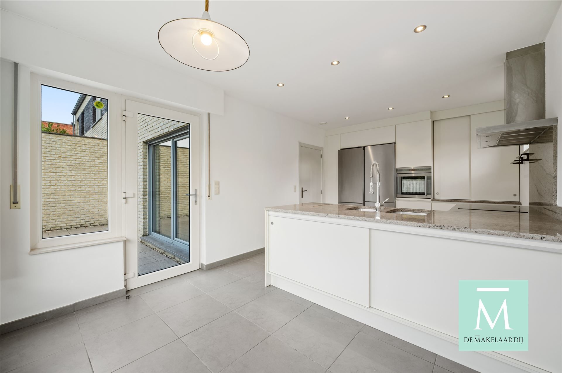 Prachtige halfopen woning aan de Vaart op de grens Zemst en Mechelen! foto 4