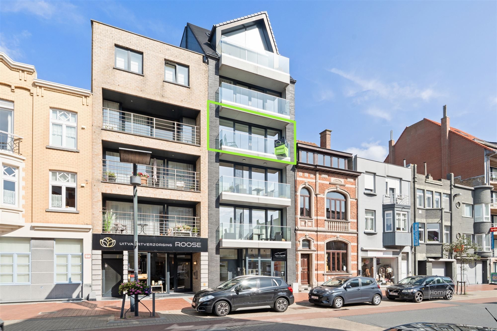 Zonnig en energiezuinig appartement op toplocatie in Middelkerke – Instapklaar en modern foto {{pictureIndex}}